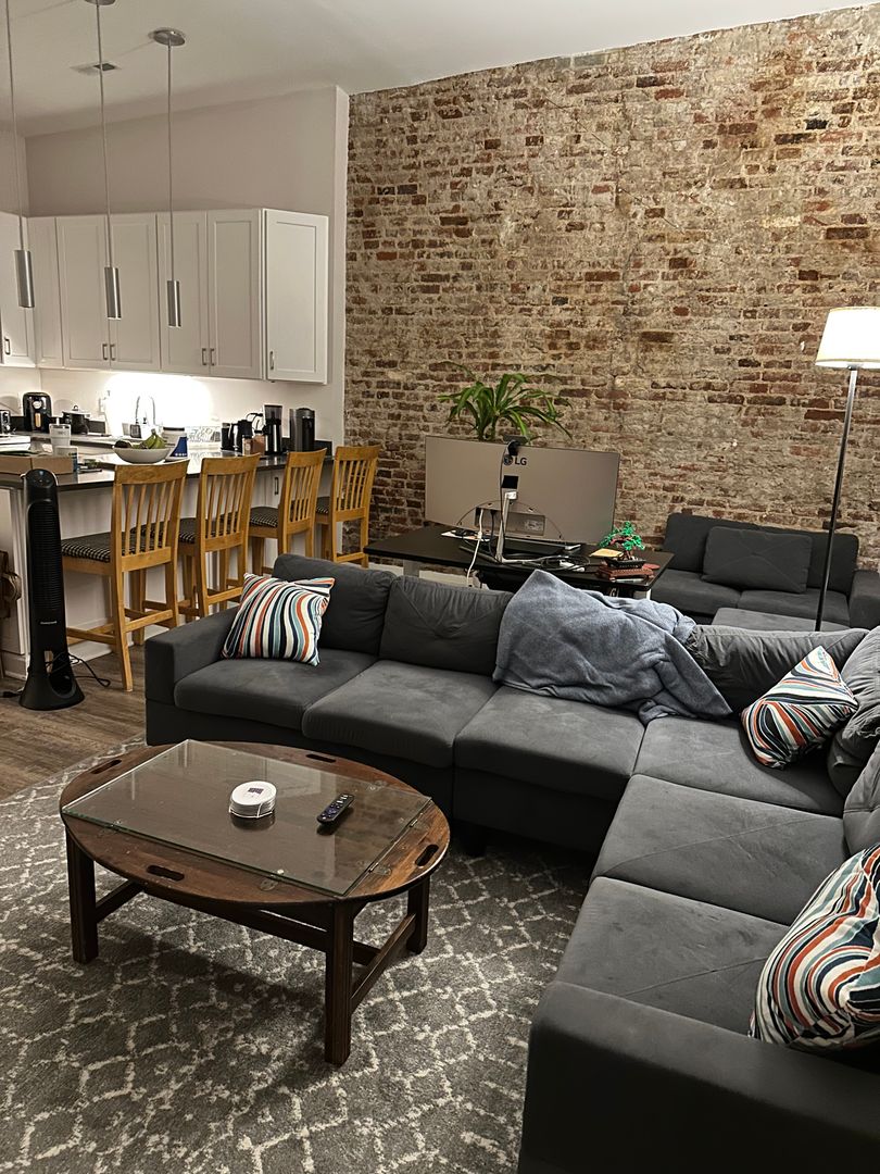 Welcome to Urban Elegance in the Heart of Historic Old City, Philadelphia 2 of 10