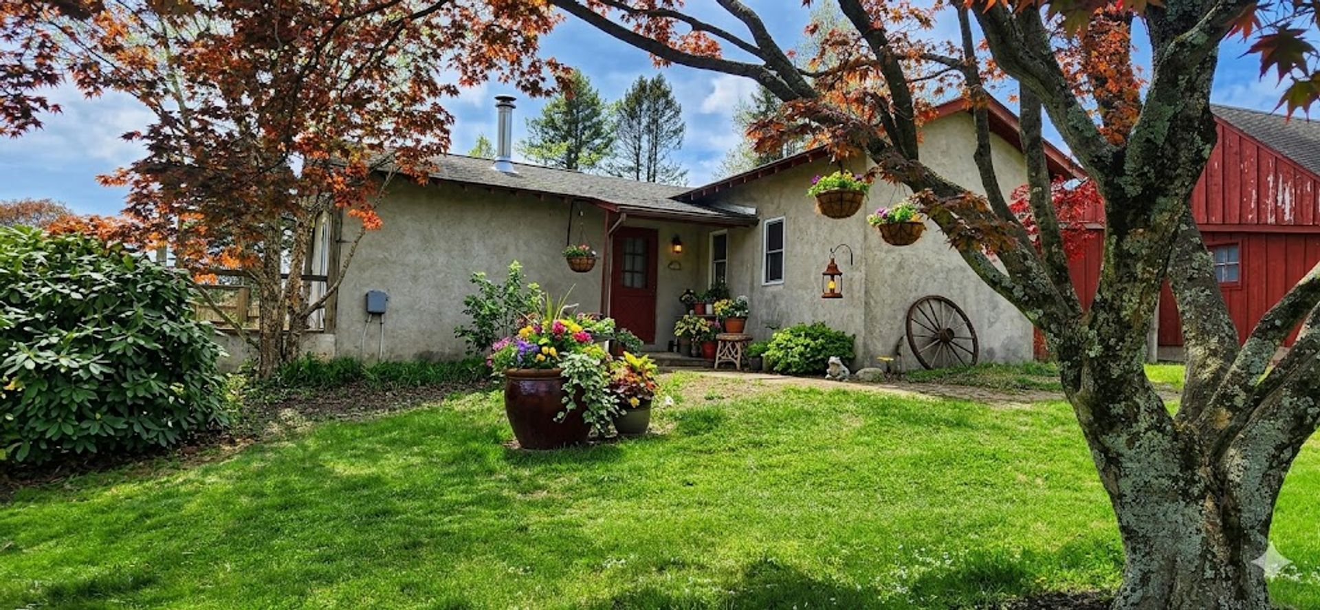 Kintnersville Apartment: 408 Kintner Road