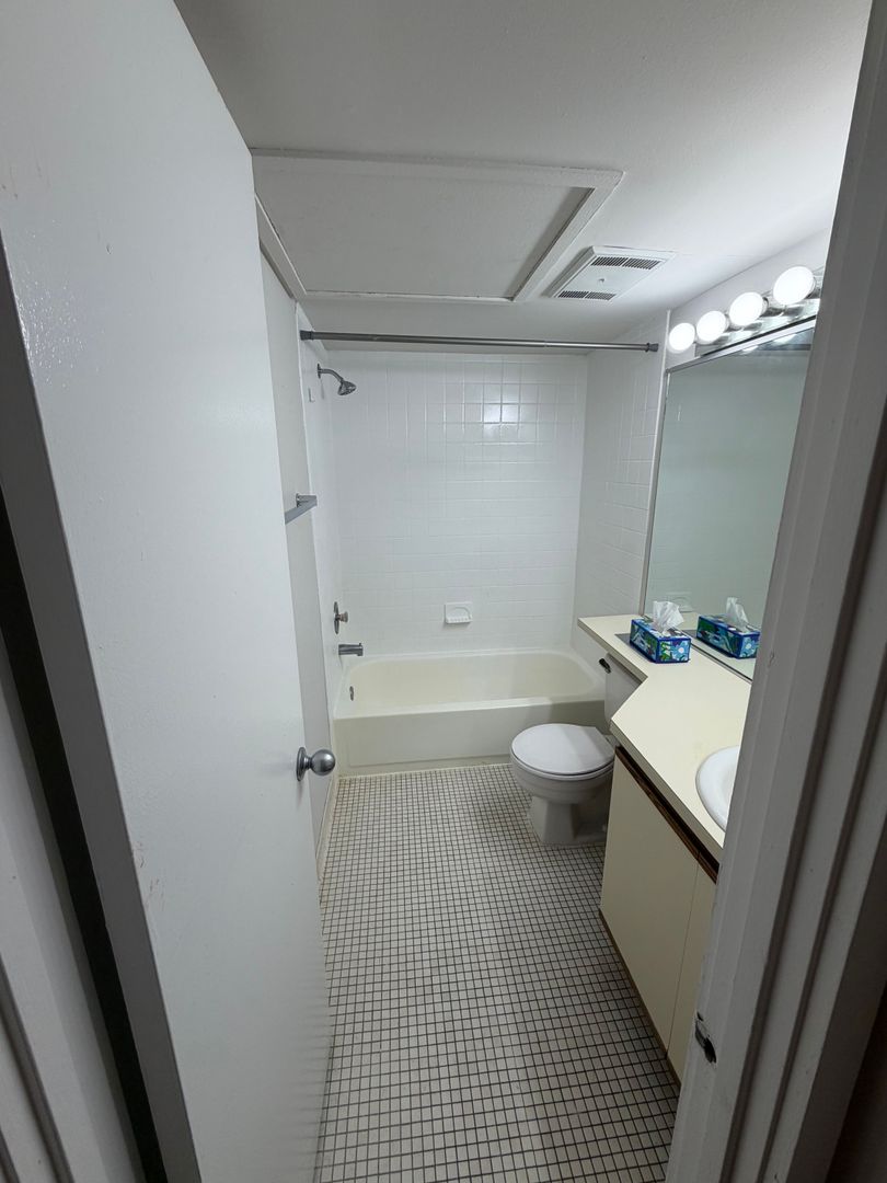 Studio Apartment in Old City, Philadelphia 7 of 12