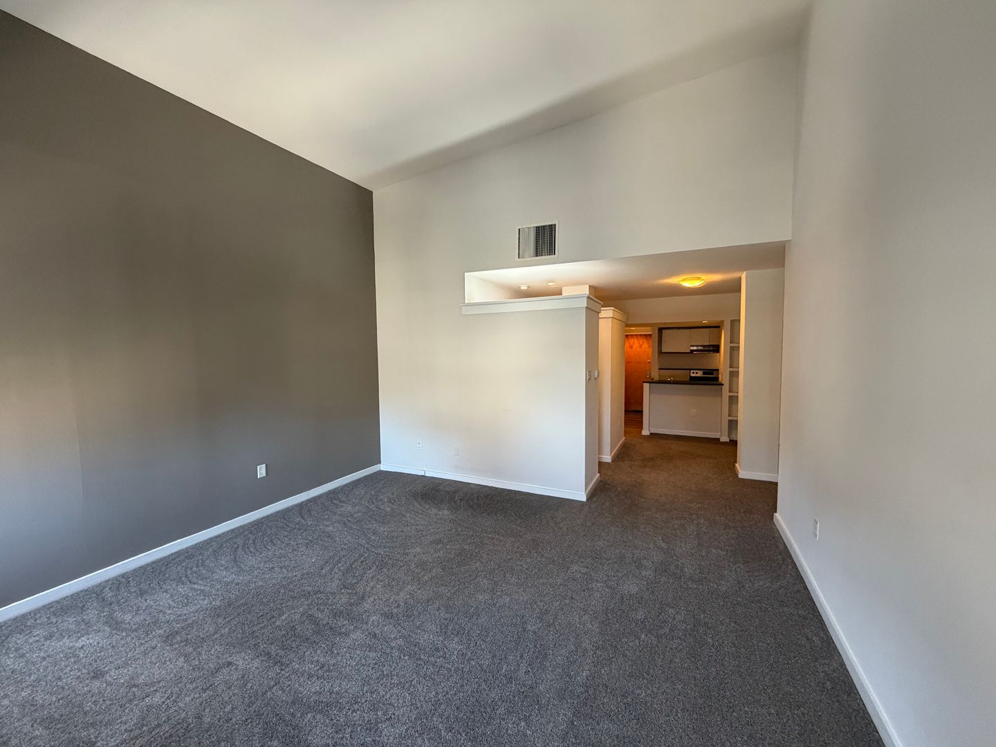 Studio Apartment in Old City, Philadelphia 6 of 12