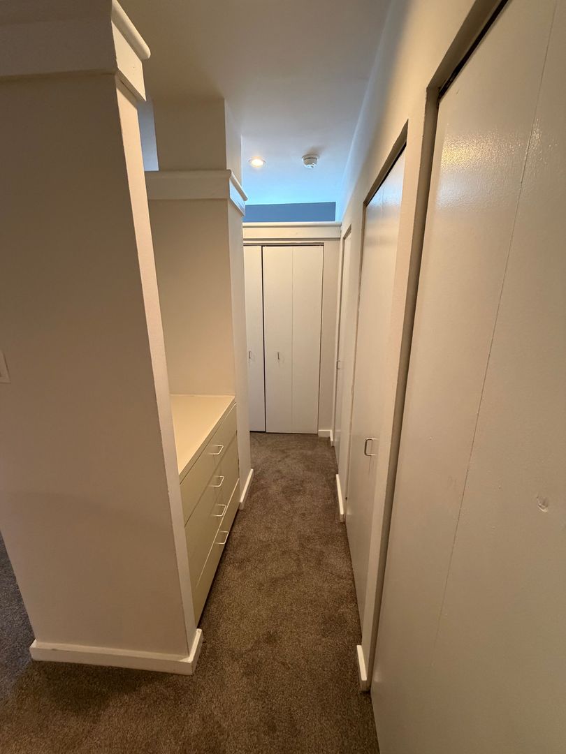 Studio Apartment in Old City, Philadelphia 10 of 12