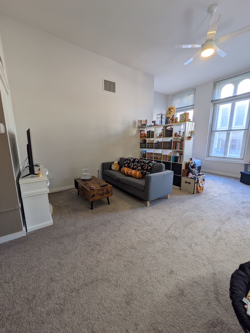 Welcome to Urban Elegance in the Heart of Historic Old City, Philadelphia 9 of 12