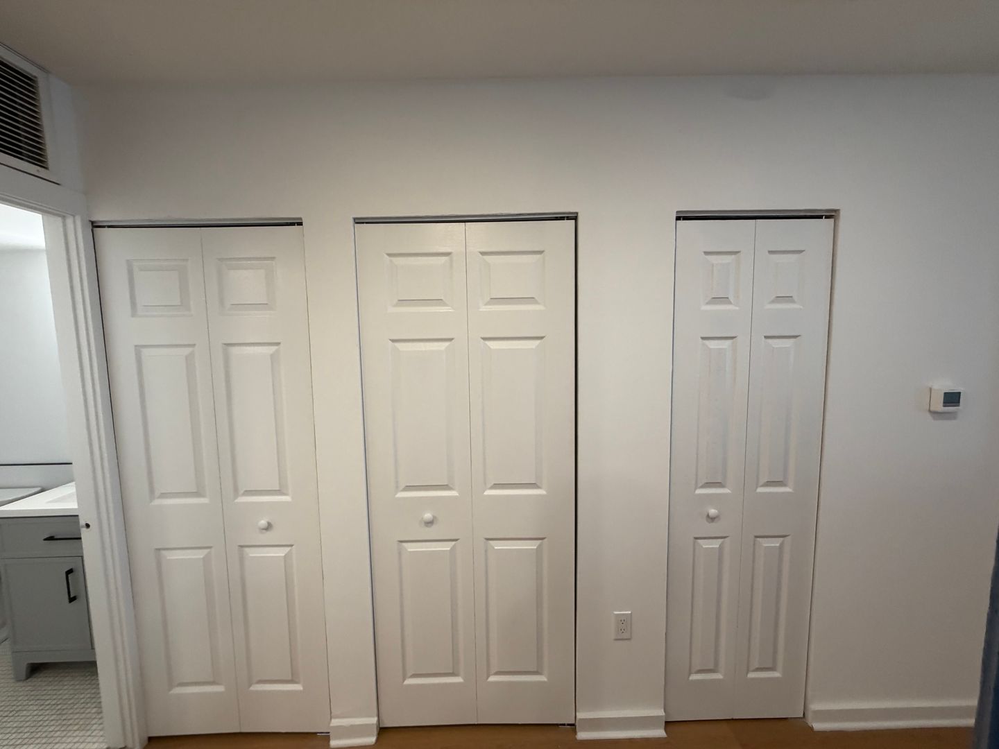Newly Renovated Studio Apartment in Old City, Philadelphia 9 of 12