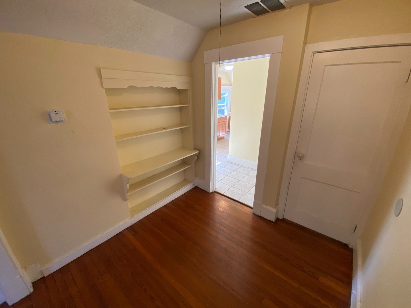New Haven Apartment: 396-398 Ellsworth Ave