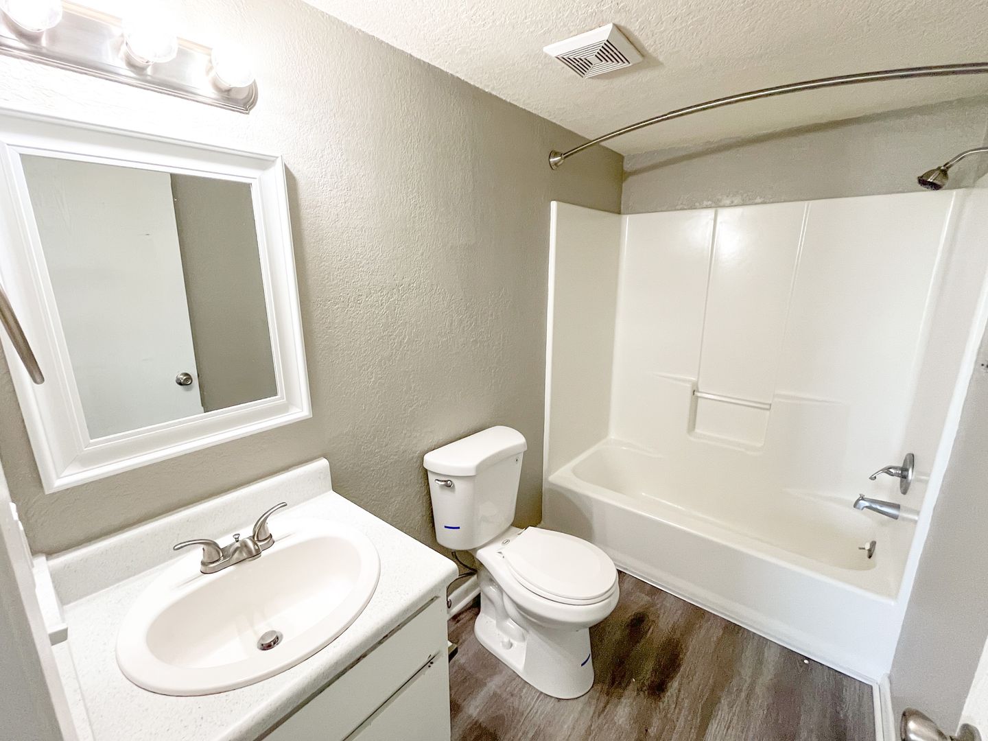 Pheasant Point - 2350