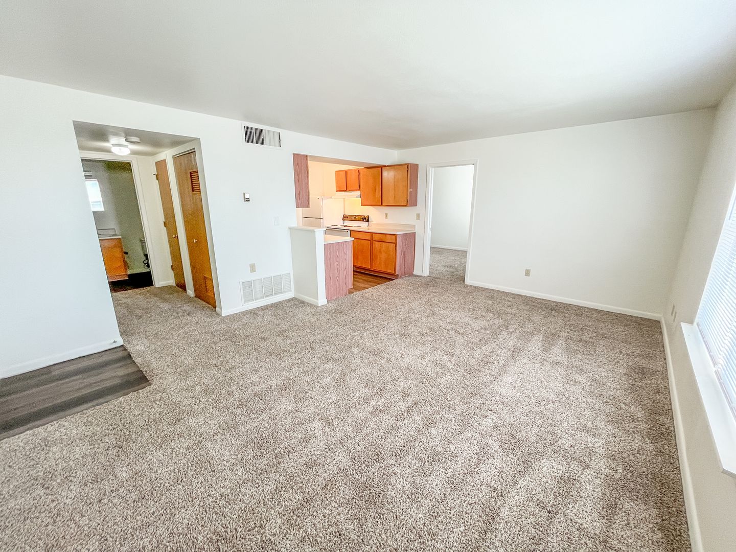 Independence Apartment: 2330 N 20th Pl