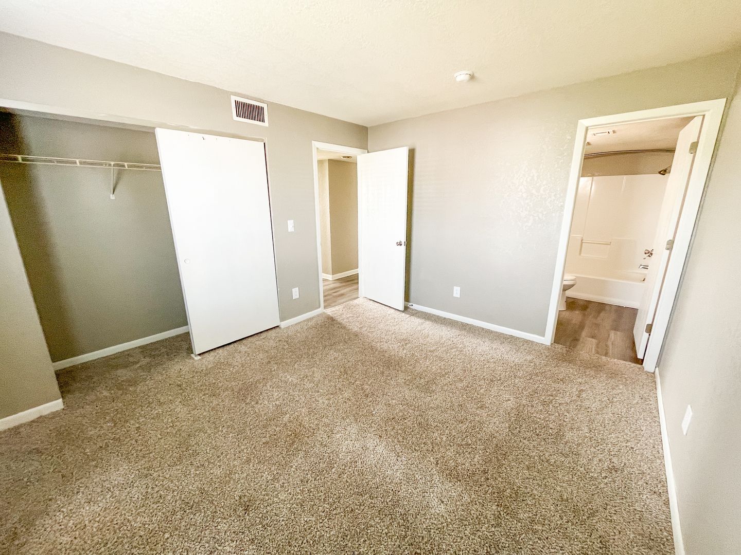 Pheasant Point - 2325