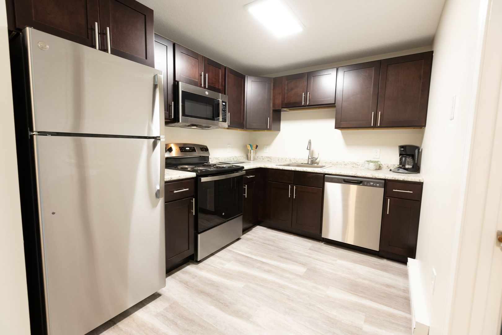 Country Brook Apartments 10 of 12