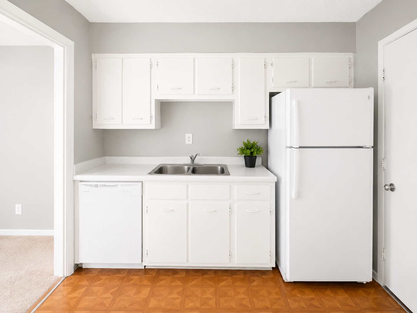 Memphis Apartment: 2789 Beverly Hills Rd