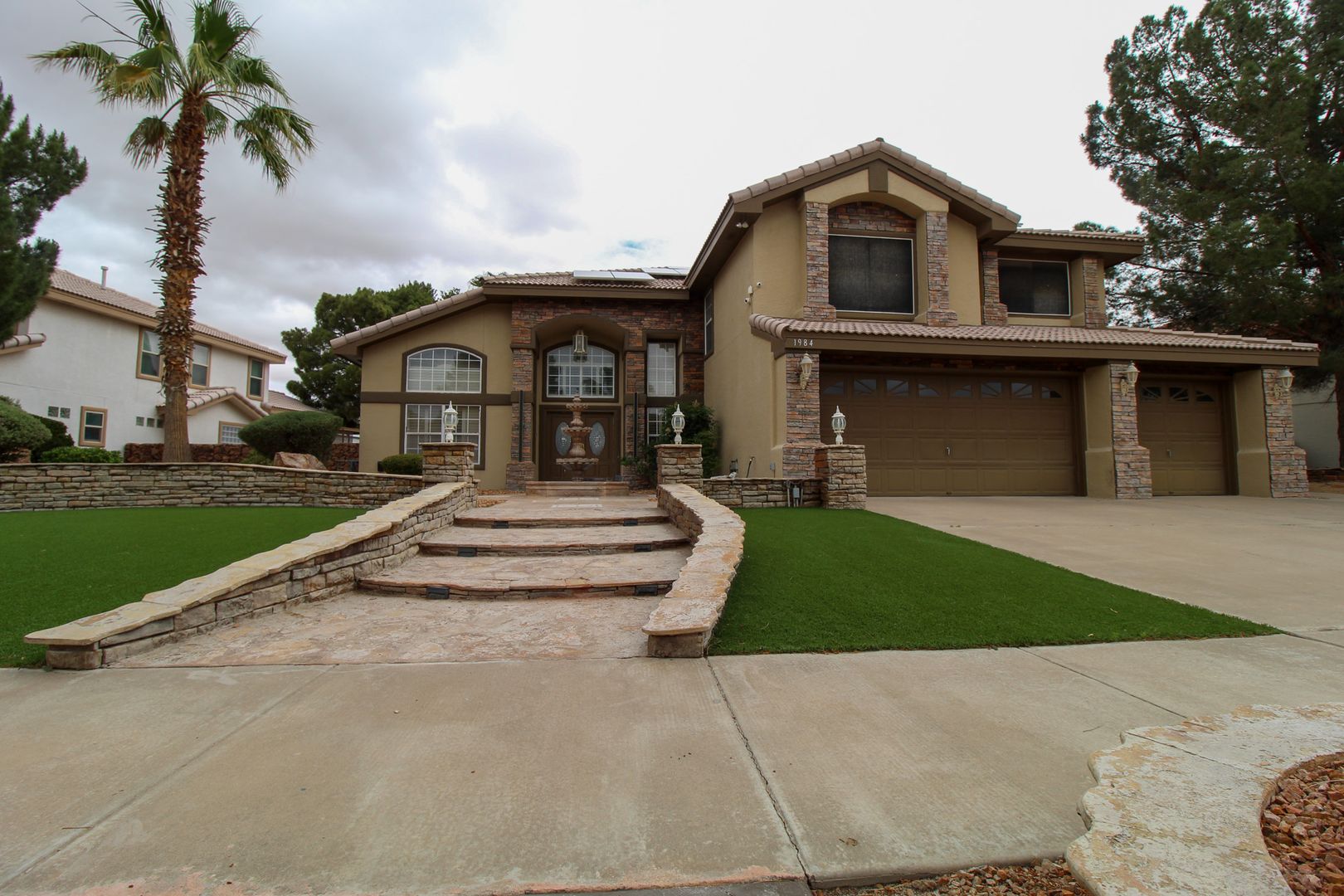 El Paso House: 1984 Paseo Granada Ln