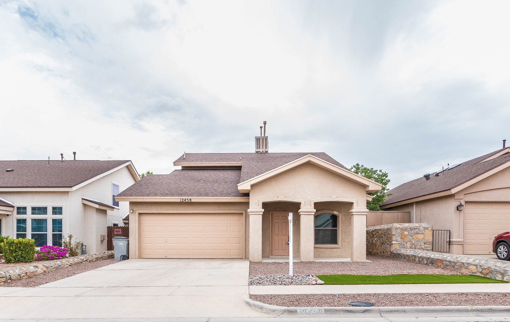 El Paso House: 12458 Paseo Azul