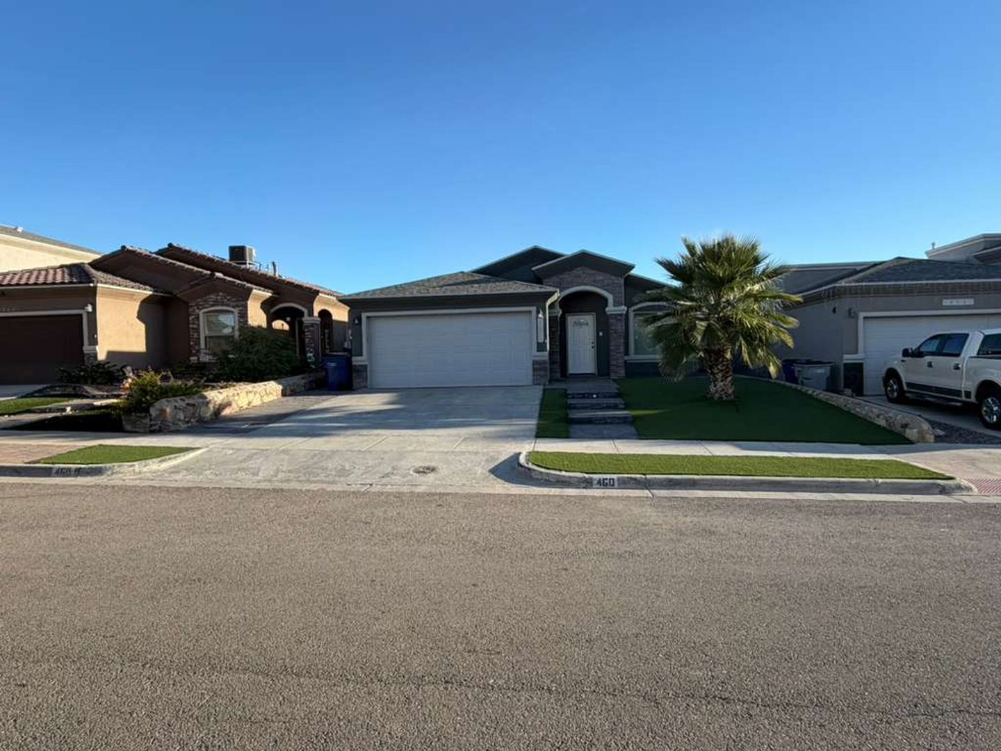 El Paso House: 460 Prime Desert