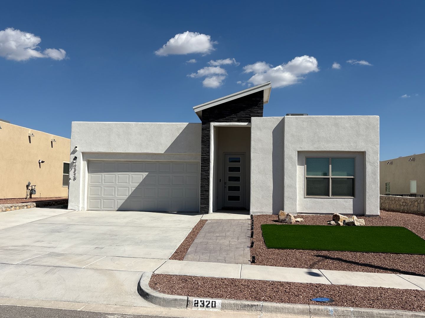 El Paso House: 2320 Enchanted Eagle