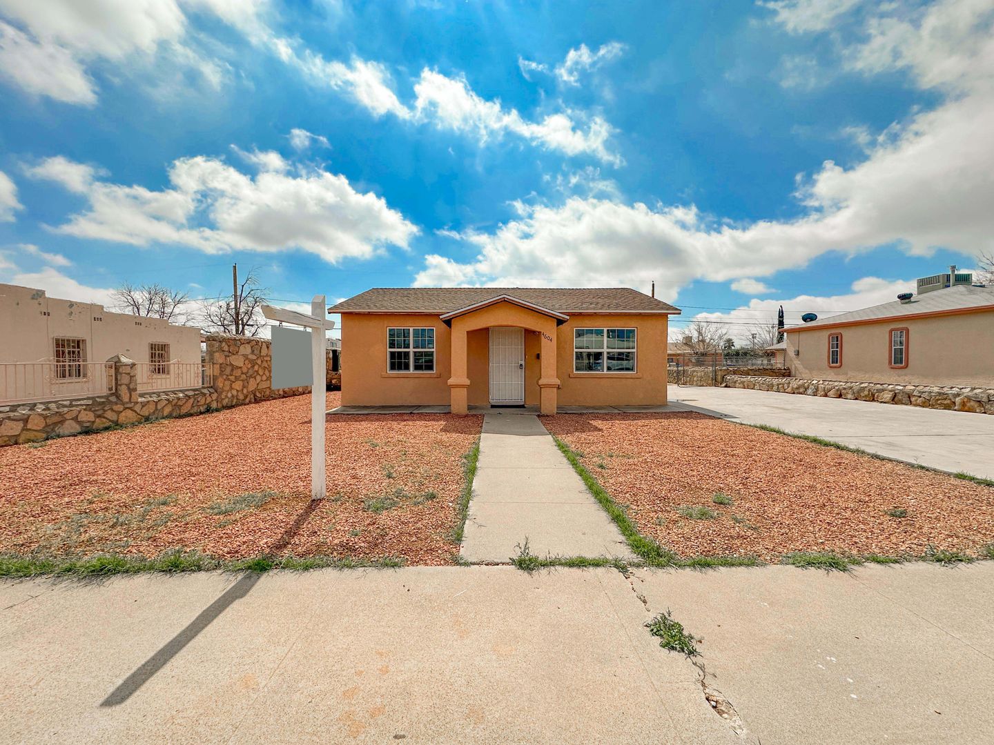 El Paso House: 4604 Sierra Vista