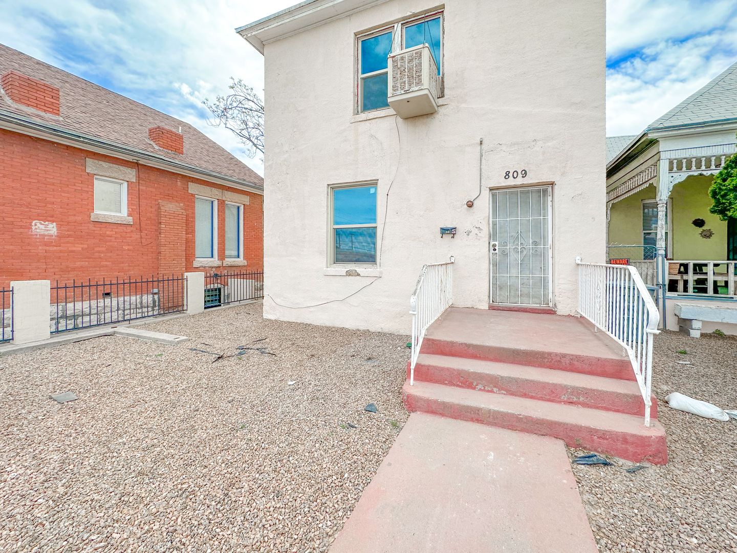 El Paso Apartment: 809 N Virginia