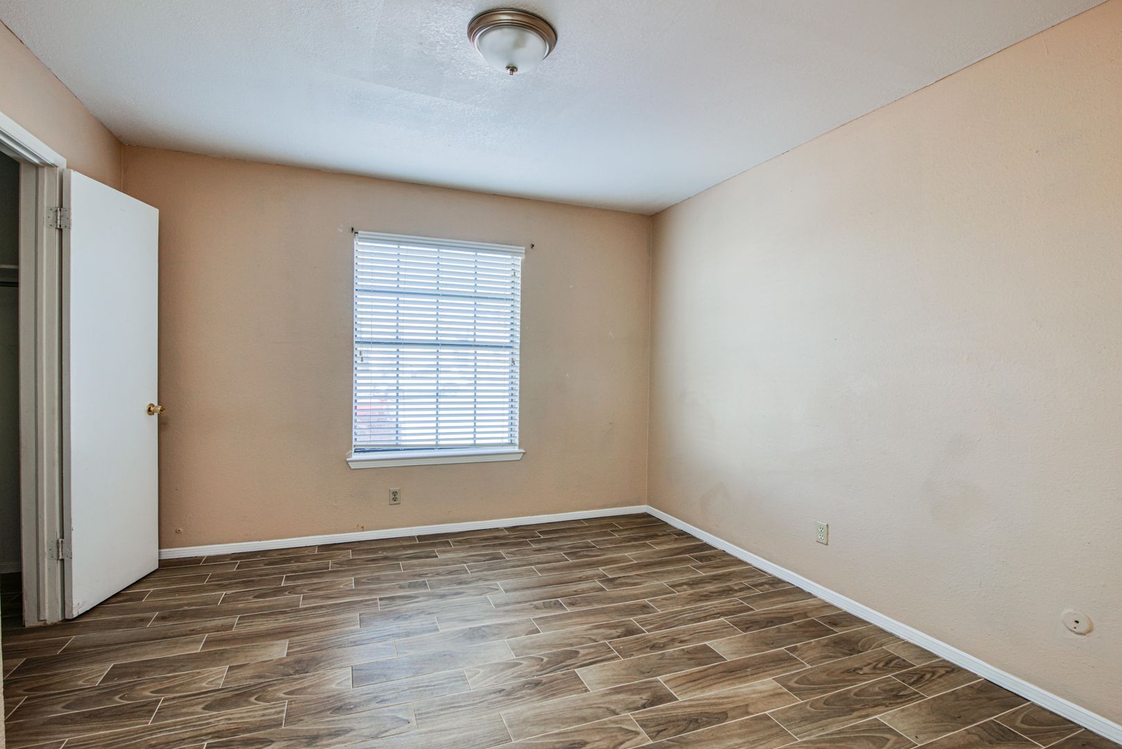 El Paso Apartment: 11612  Marsh McCall