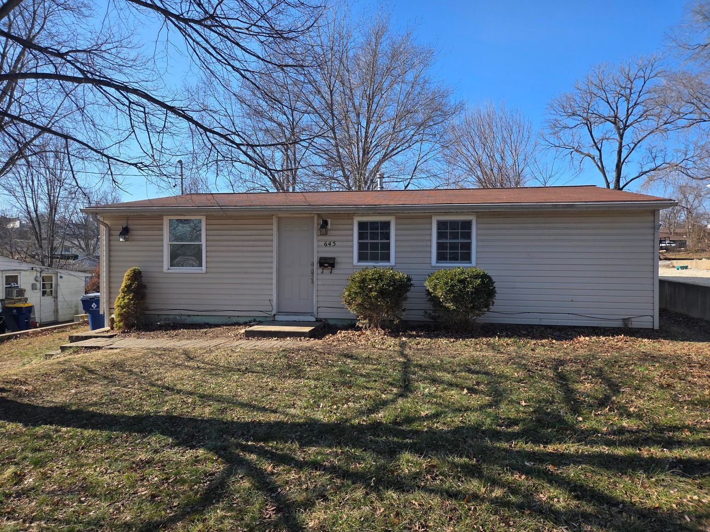 Washington House: 645 Linden Lane