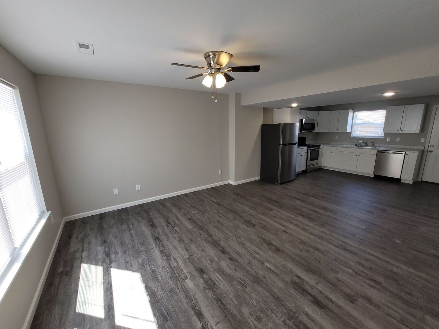 Warrenton Apartment: 16901 Cattail Bottoms Drive