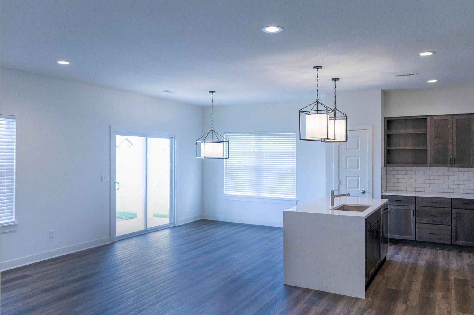 Spring Hill House: 19650 200th St