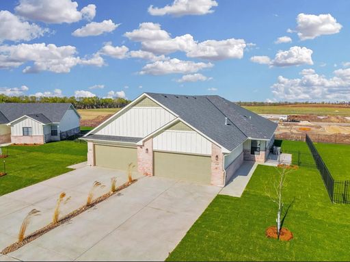 Gorgeous 3 Bedroom in Goddard, KS! – photo 1