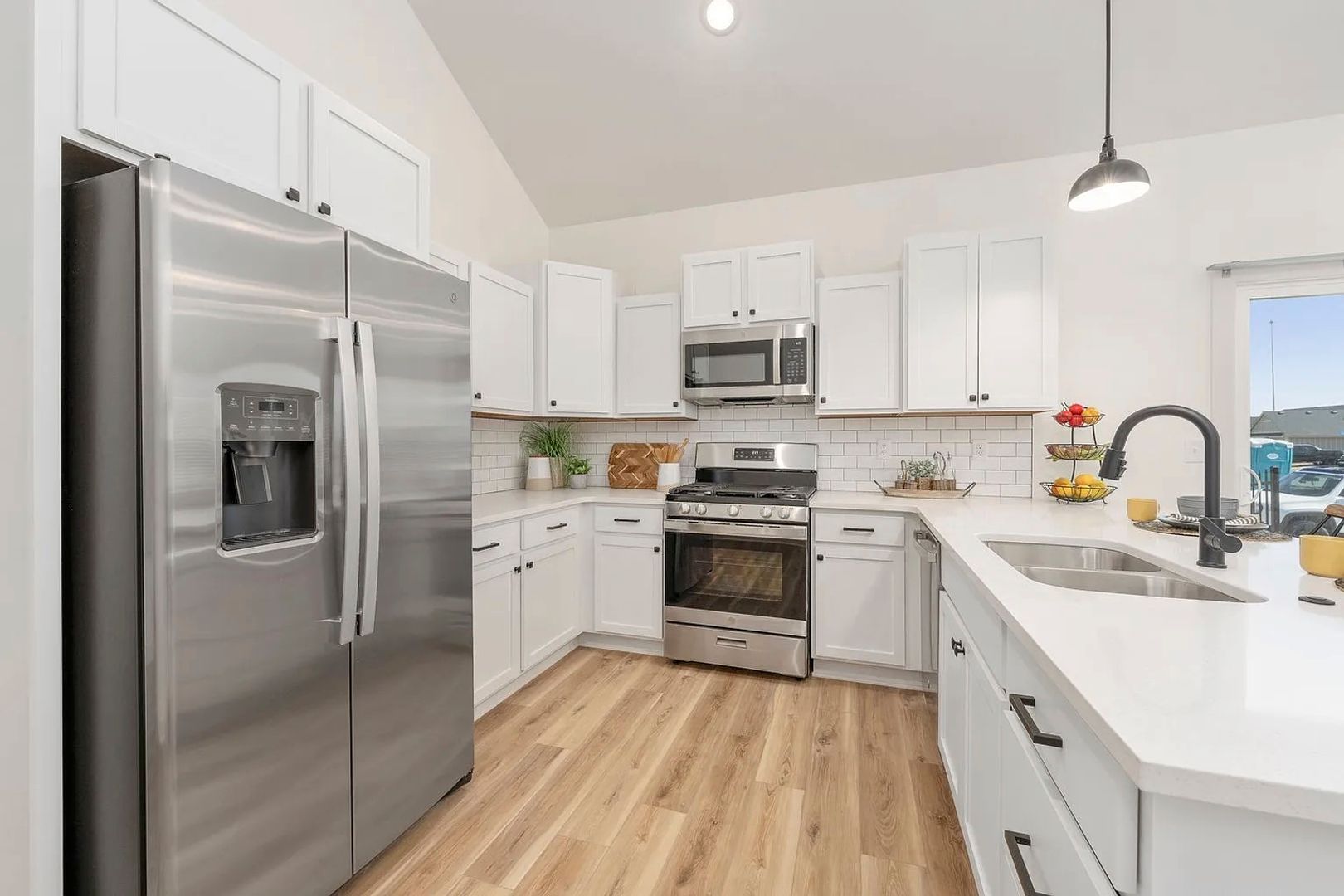 Goddard Townhome: 2116 W Elk Ridge Ave