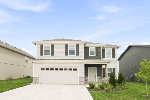 4 Bedroom in Blue Springs, MO! – photo 1