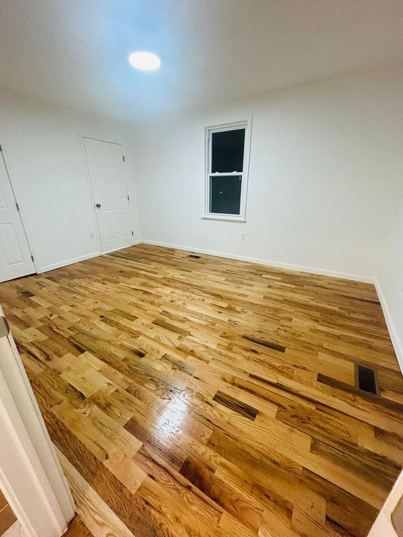 Cliffwood Apartment: 118 County Road