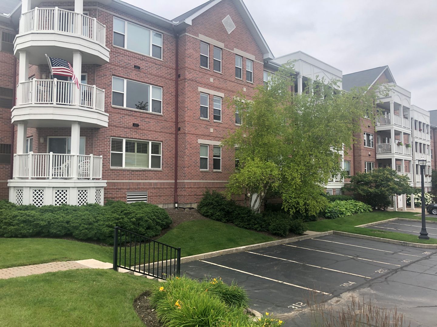 Kenosha Condo: 318 57th Street