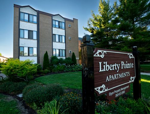 Beautiful 2BR/1.5BA Apartment in Downtown Historic Center – photo 1