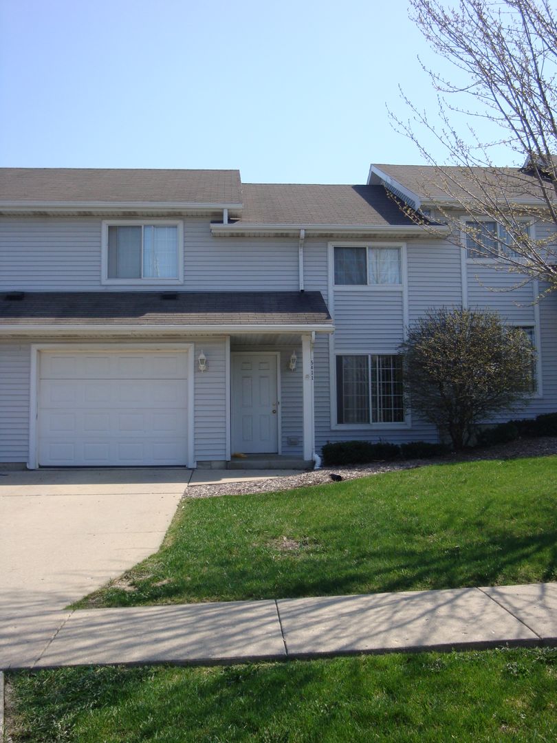 Kenosha Apartment: 4 Unit at 5409-5415 45th Street.