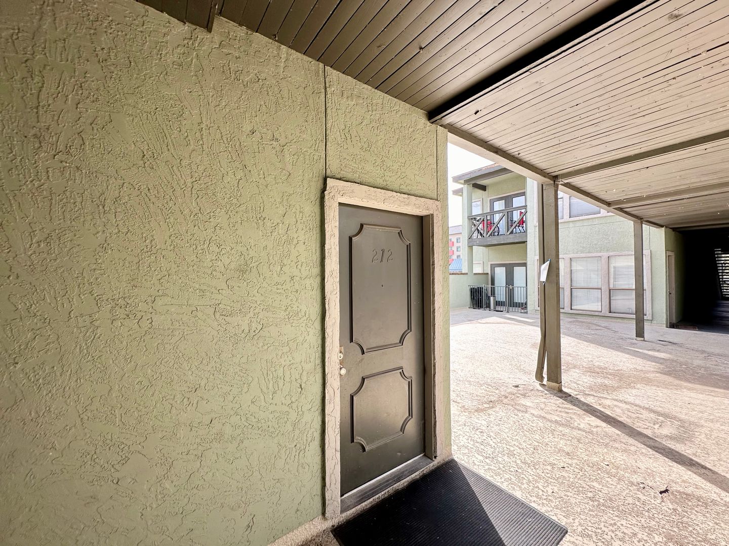 Austin House: 807 W 25th #212