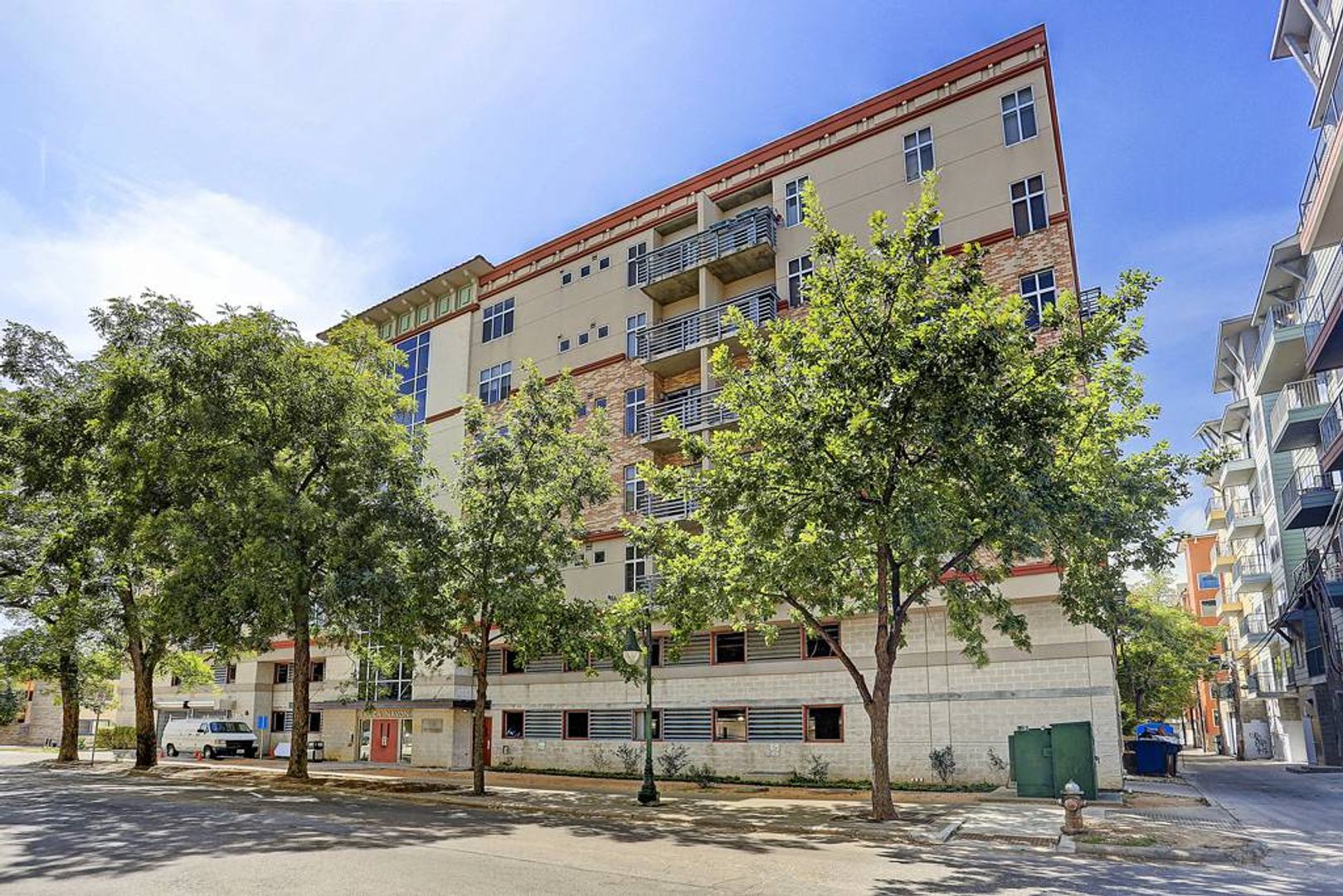 Austin Condo: 711 W 26th St #403