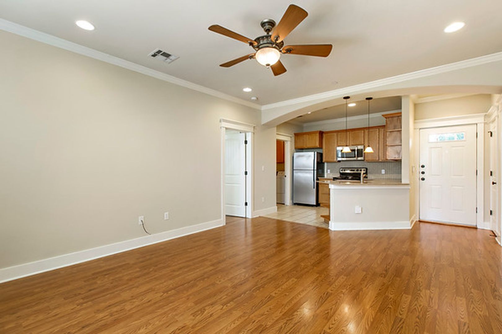 Austin House: 508 Elmwood Place #C