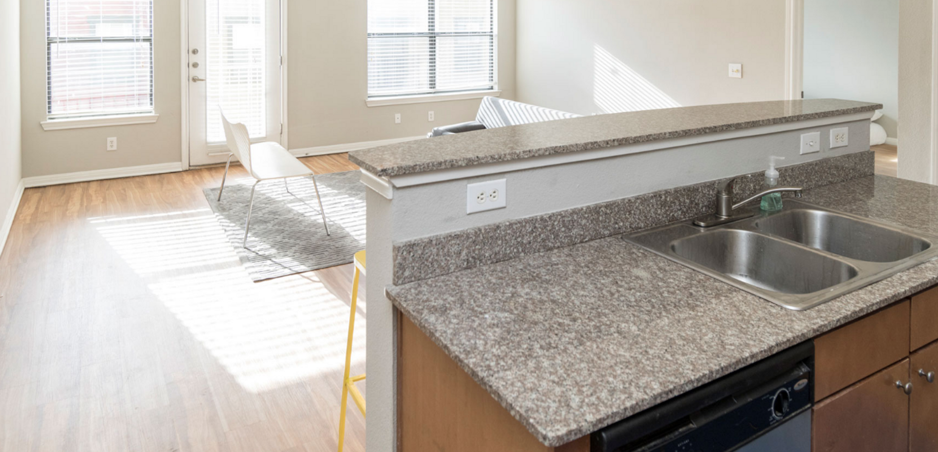 Austin House: 2502 Leon St. #417