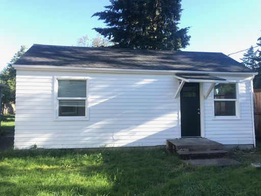 River Road Area Apartment – photo 1