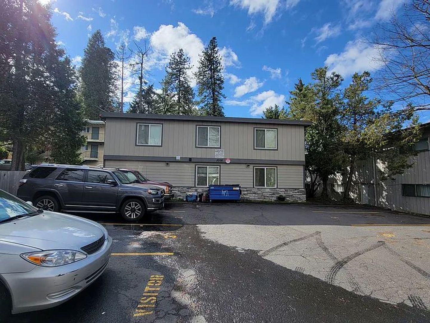 Eugene Apartment: 3008 Willamette St