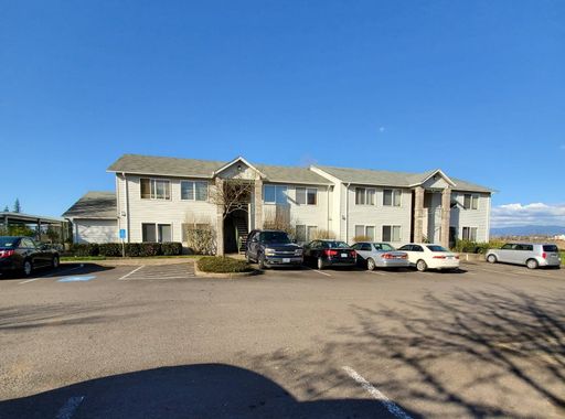 Willowbrook Apartments – photo 1