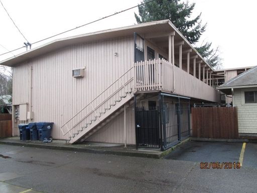 Downtown Eugene Apartment – photo 1