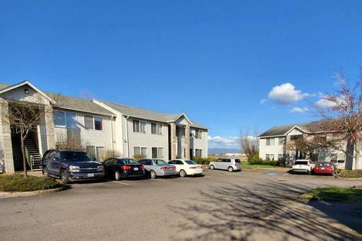 Willowbrook Apartments – photo 1