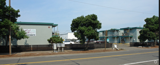 Park Place Apartments – photo 1