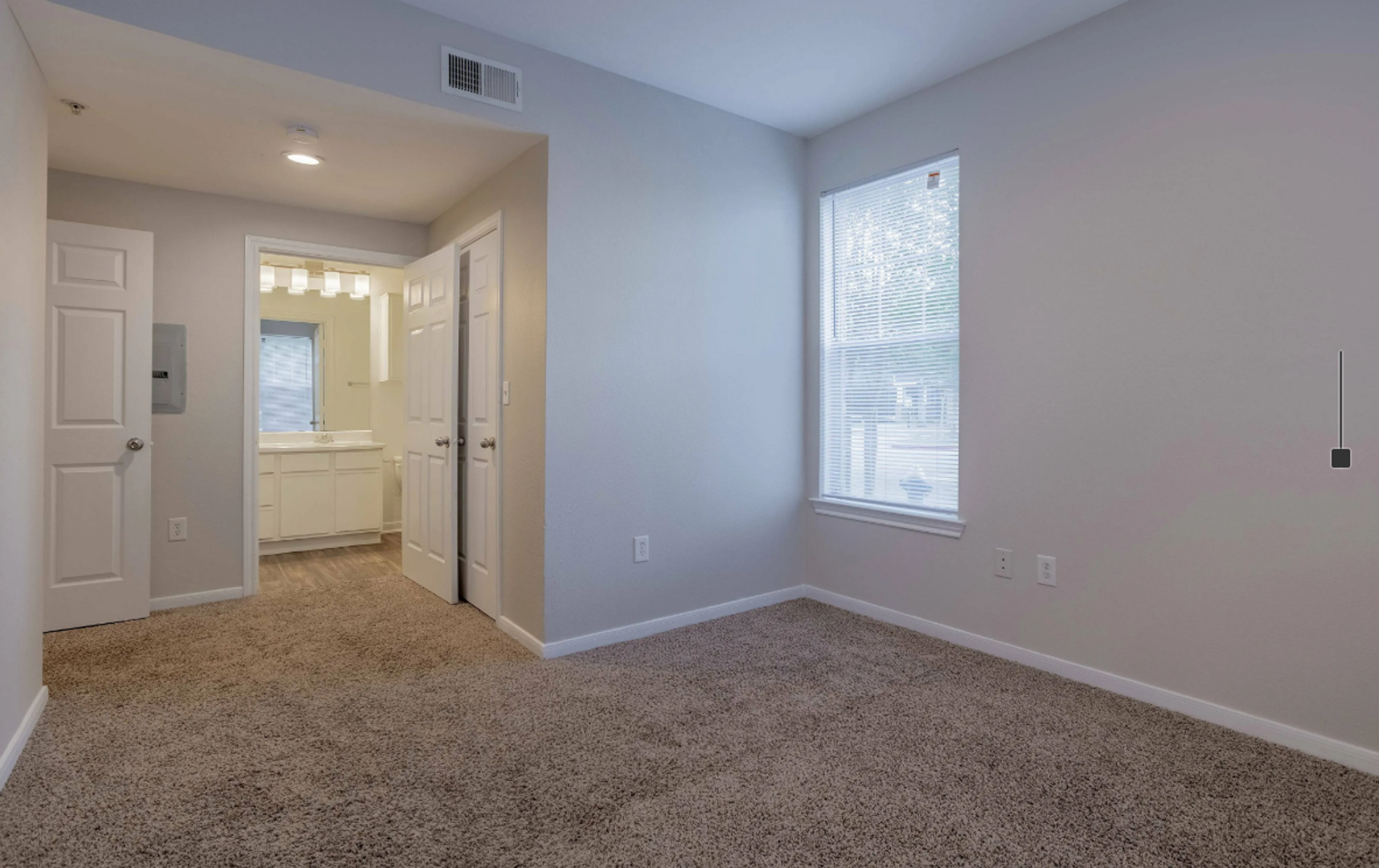 Houston Apartment: 9550 N. Wayside Drive,