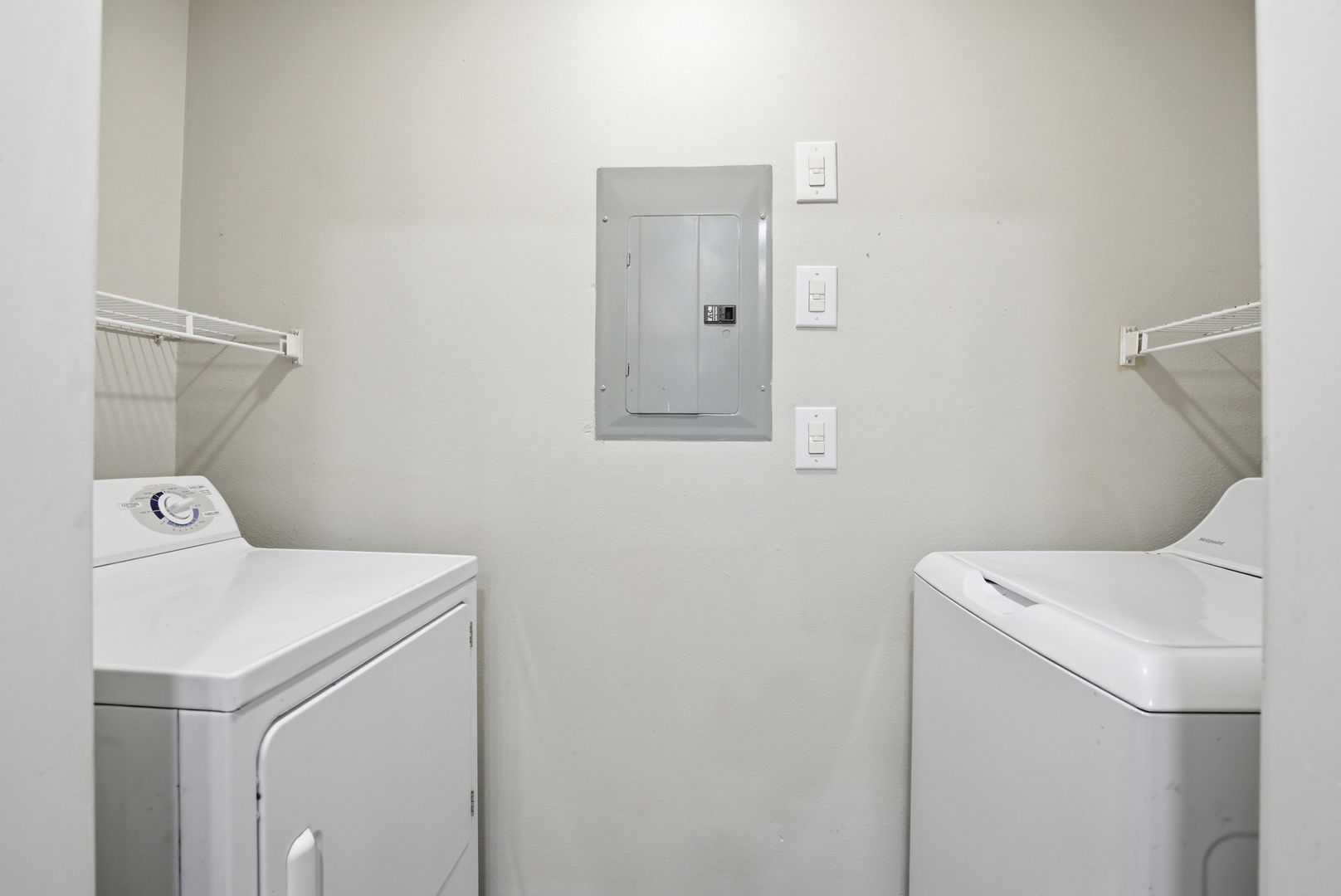 Laundry room at The Bradley (2 of 5)