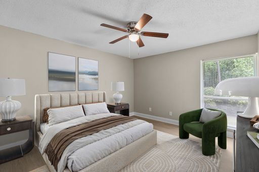 Welcome to The Landing on Emerald Pointe - 1 Bed | 1 Bath – photo 1