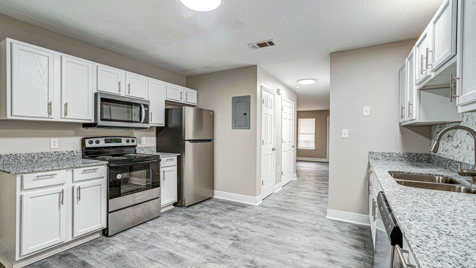 Hattiesburg Apartment: 3414 West 7th Street