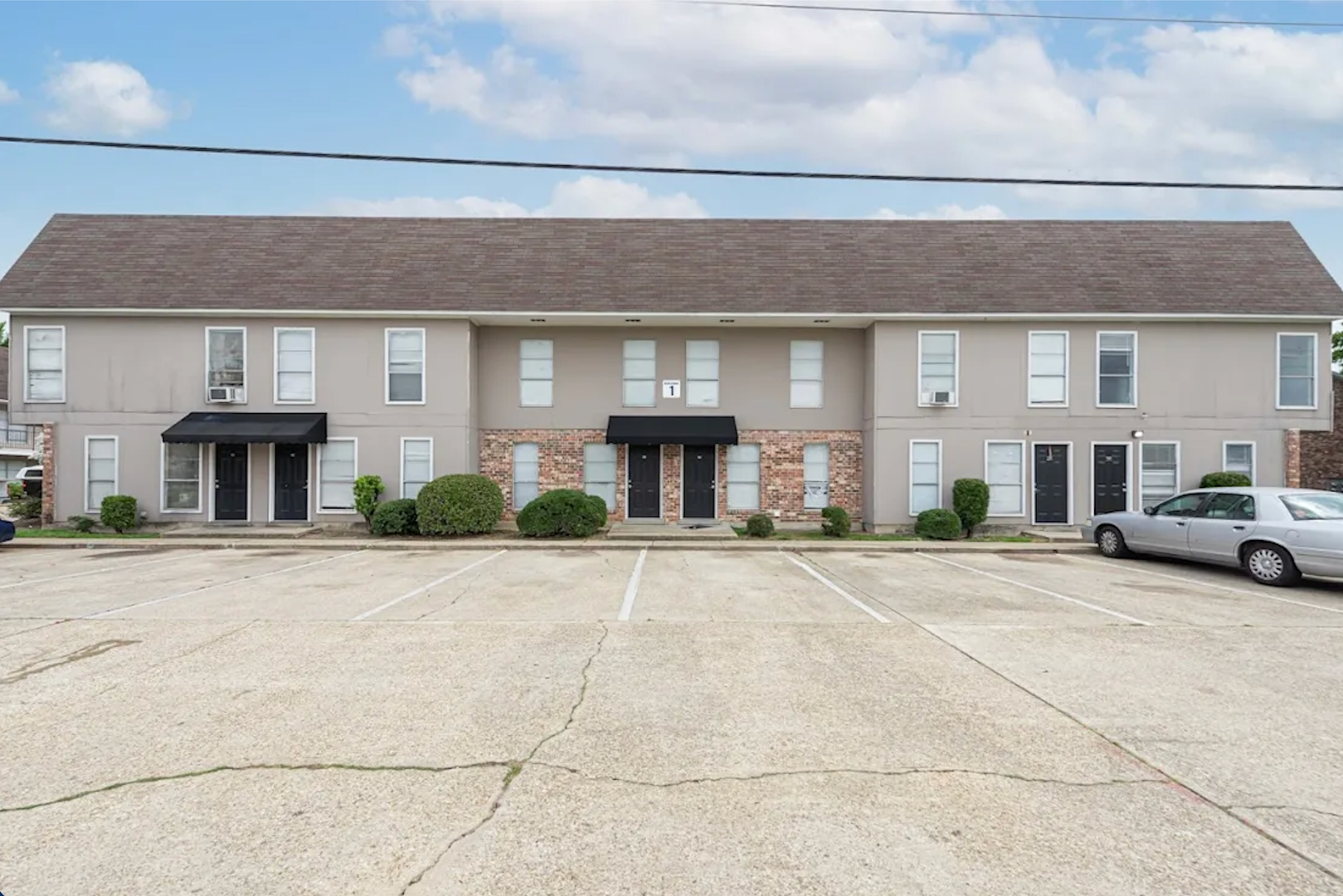 Baton Rouge Apartment: 11585 N. Harrells Ferry Rd.