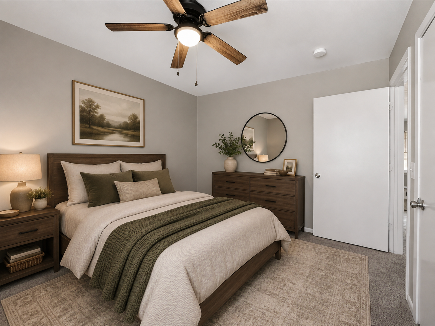 Longview Apartment: 1001 S. Eastman Rd.
