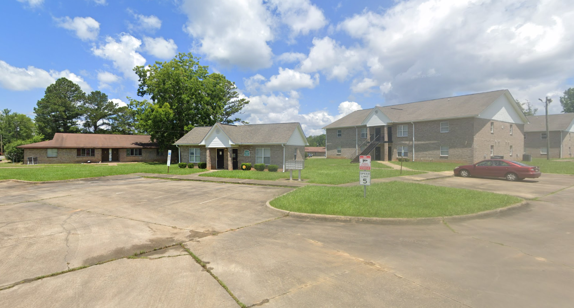 Linden Apartment: 501 Martin Luther King Dr.