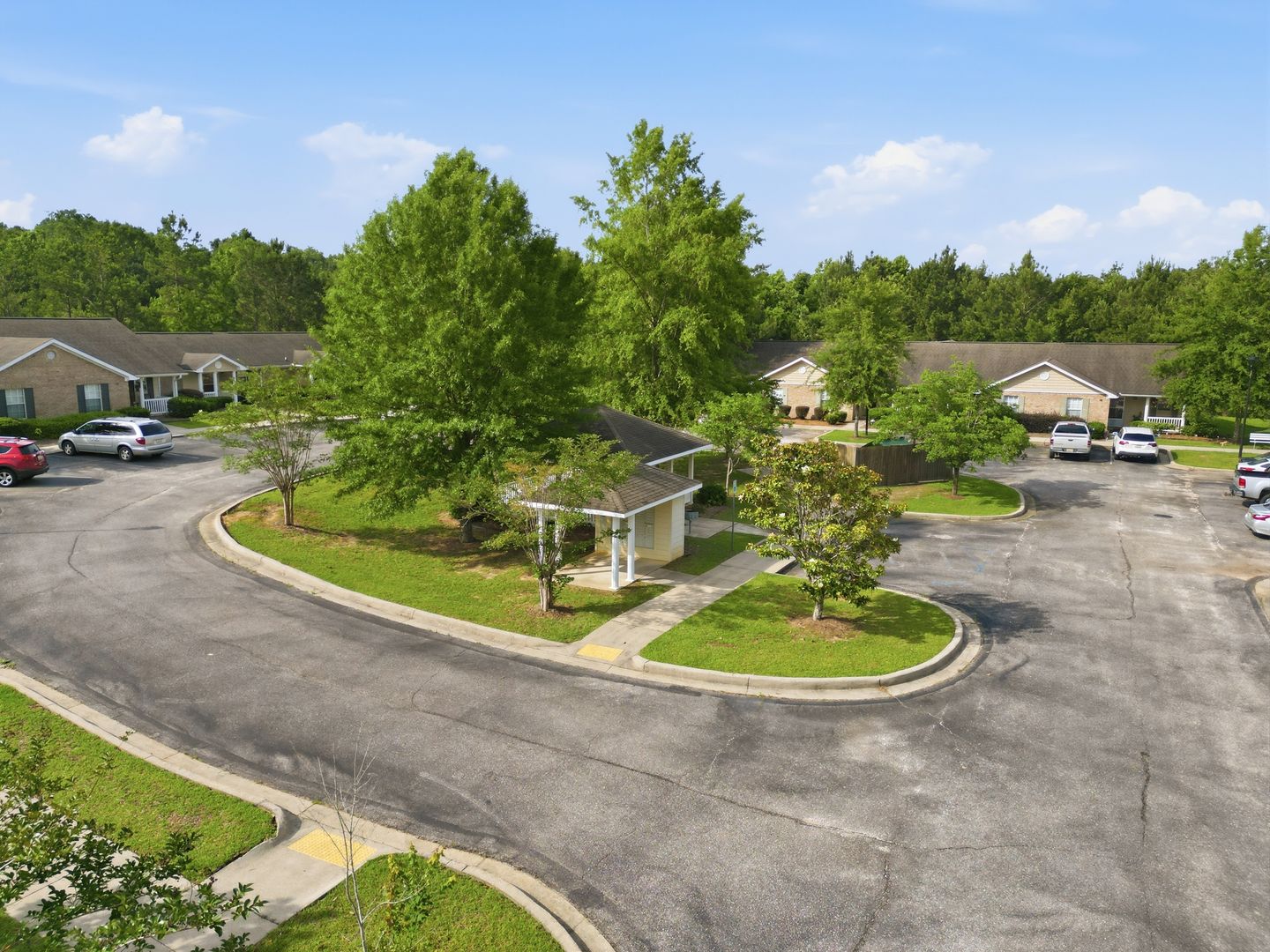 Thomasville Apartment: 705 Cogle St.