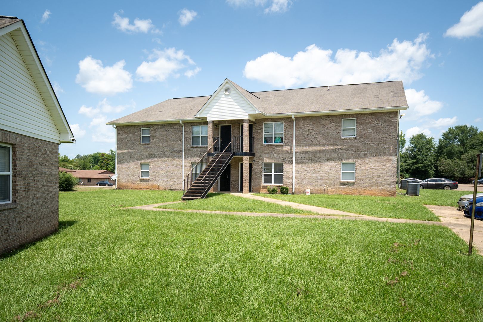 Linden Apartment: 501 Martin Luther King Dr.