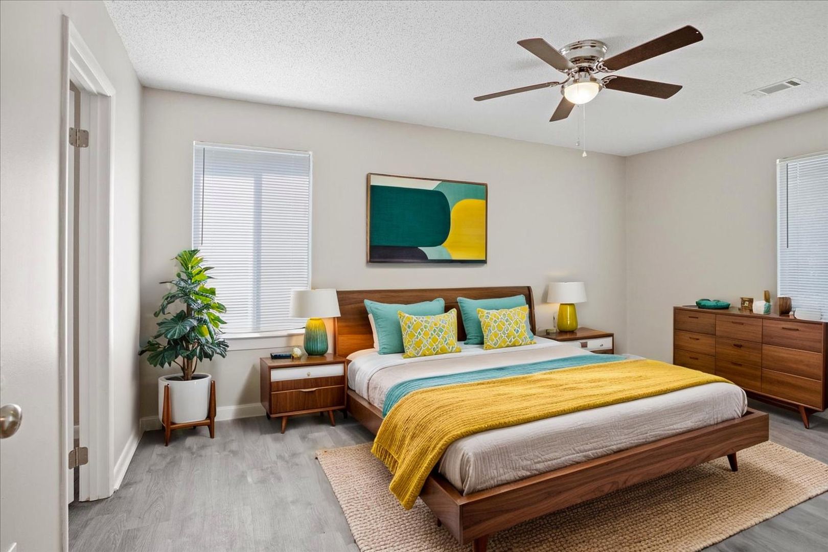 Boaz Apartment: 1200 N. Main St.